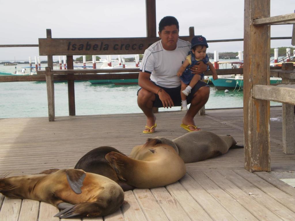 Hostal La Gran Tortuga Puerto Villamil Exteriér fotografie