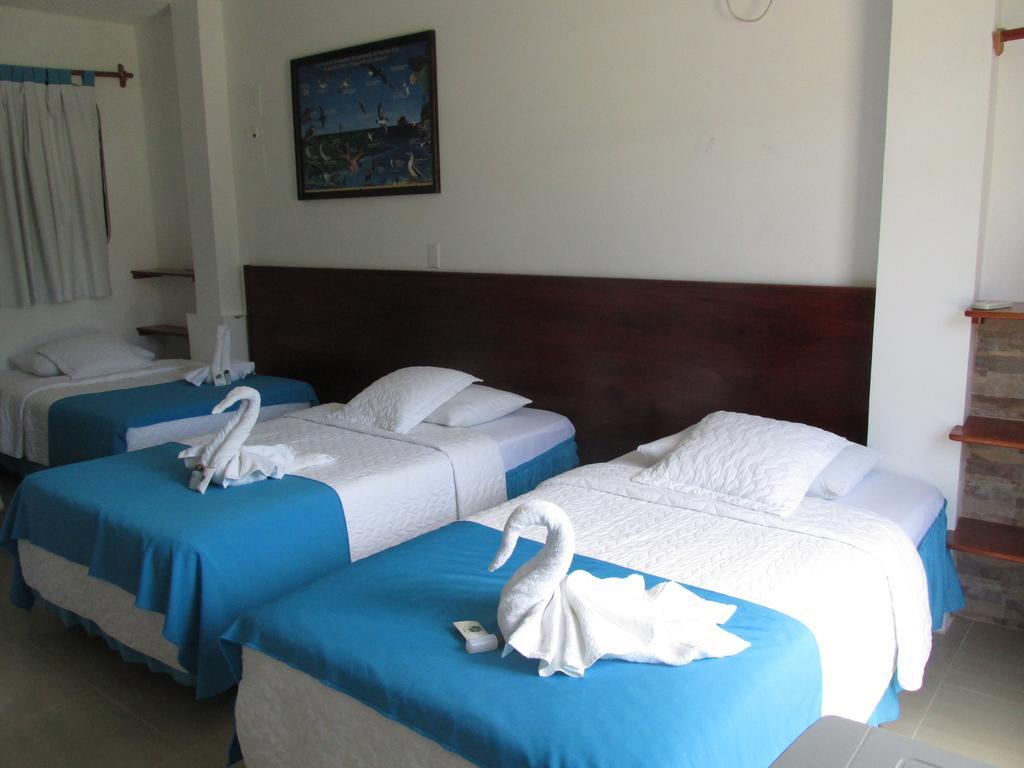 Hostal La Gran Tortuga Puerto Villamil Exteriér fotografie