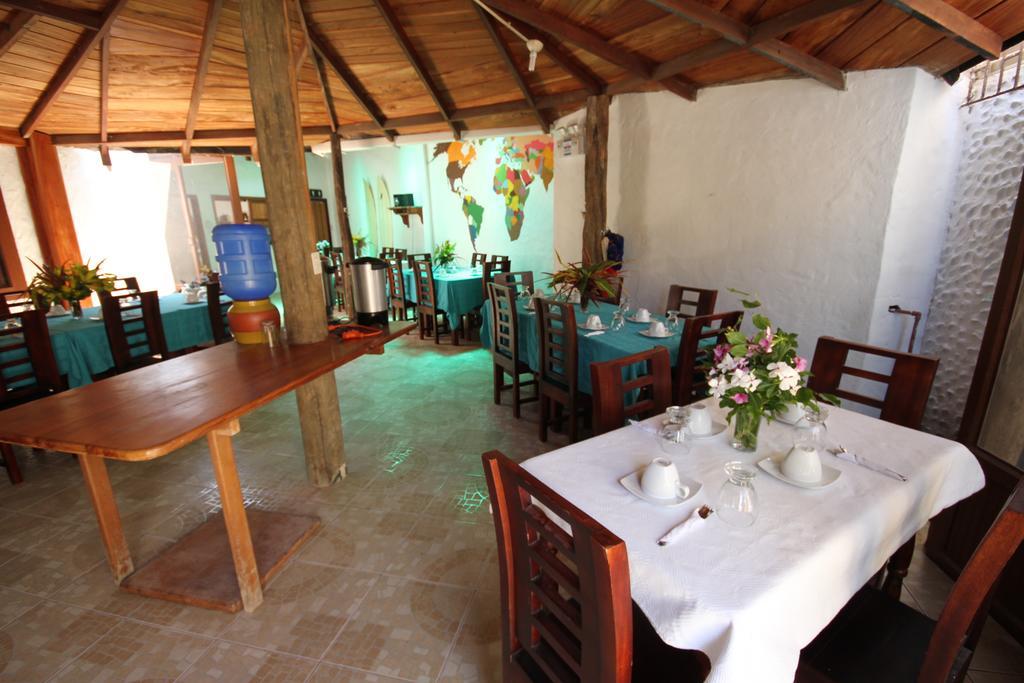 Hostal La Gran Tortuga Puerto Villamil Exteriér fotografie