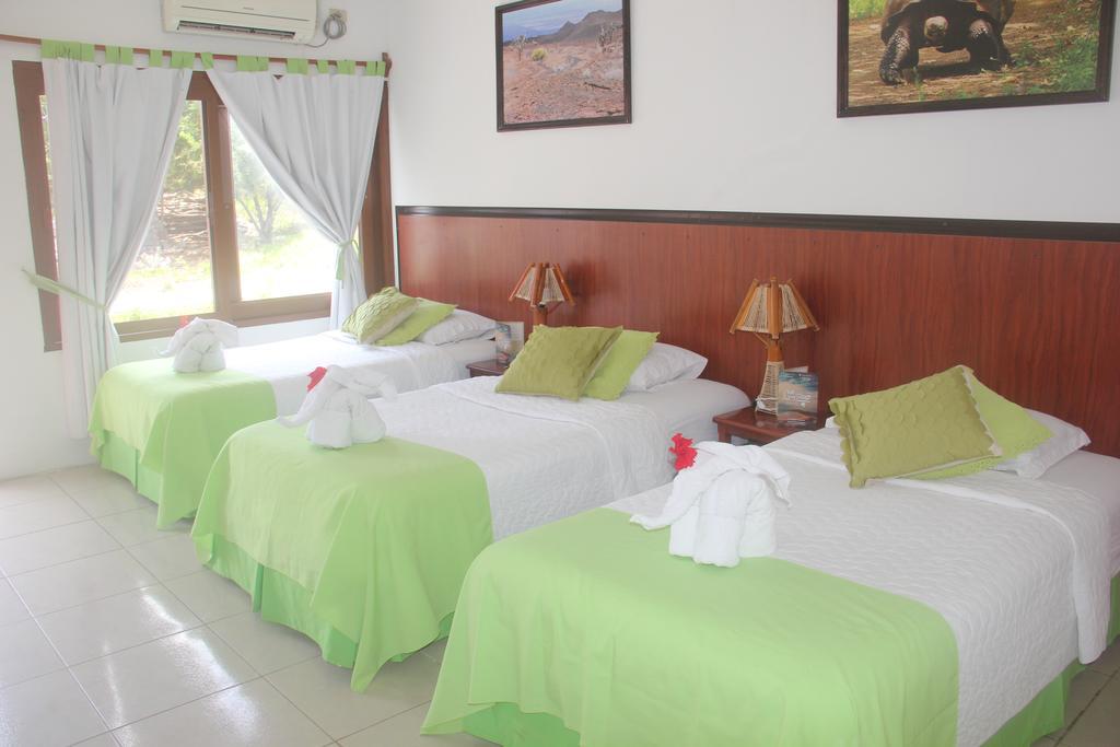 Hostal La Gran Tortuga Puerto Villamil Exteriér fotografie