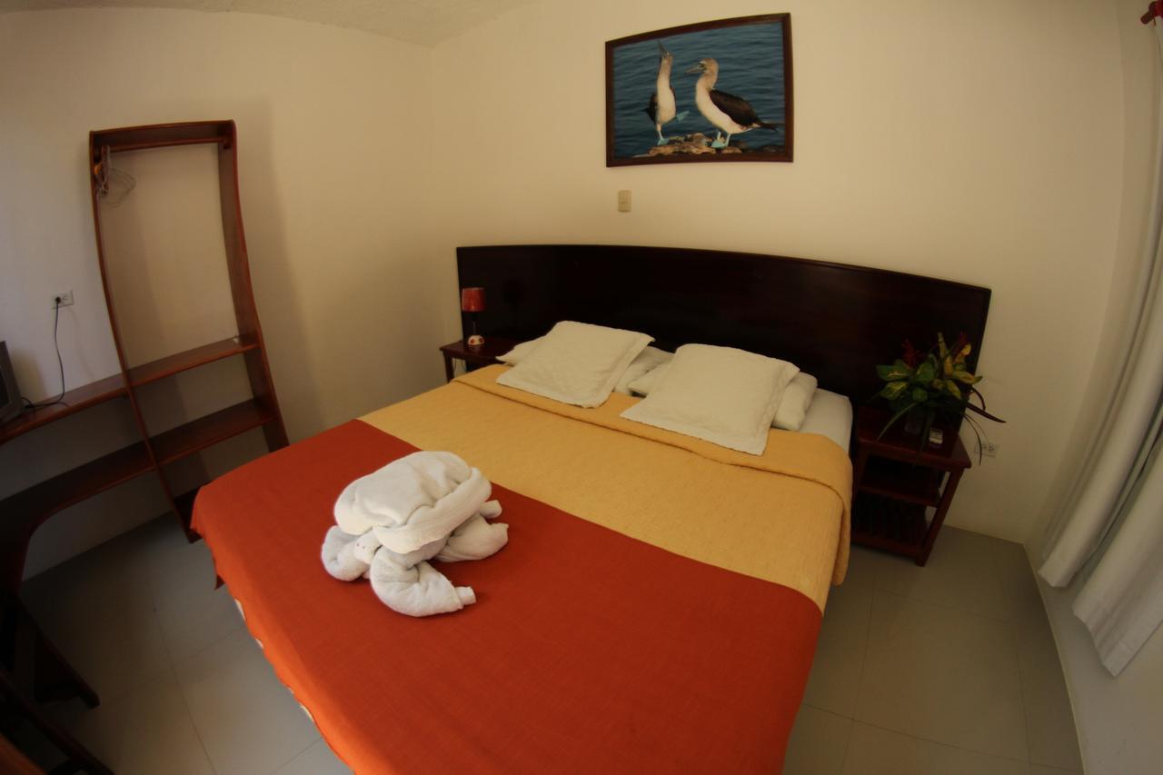 Hostal La Gran Tortuga Puerto Villamil Exteriér fotografie