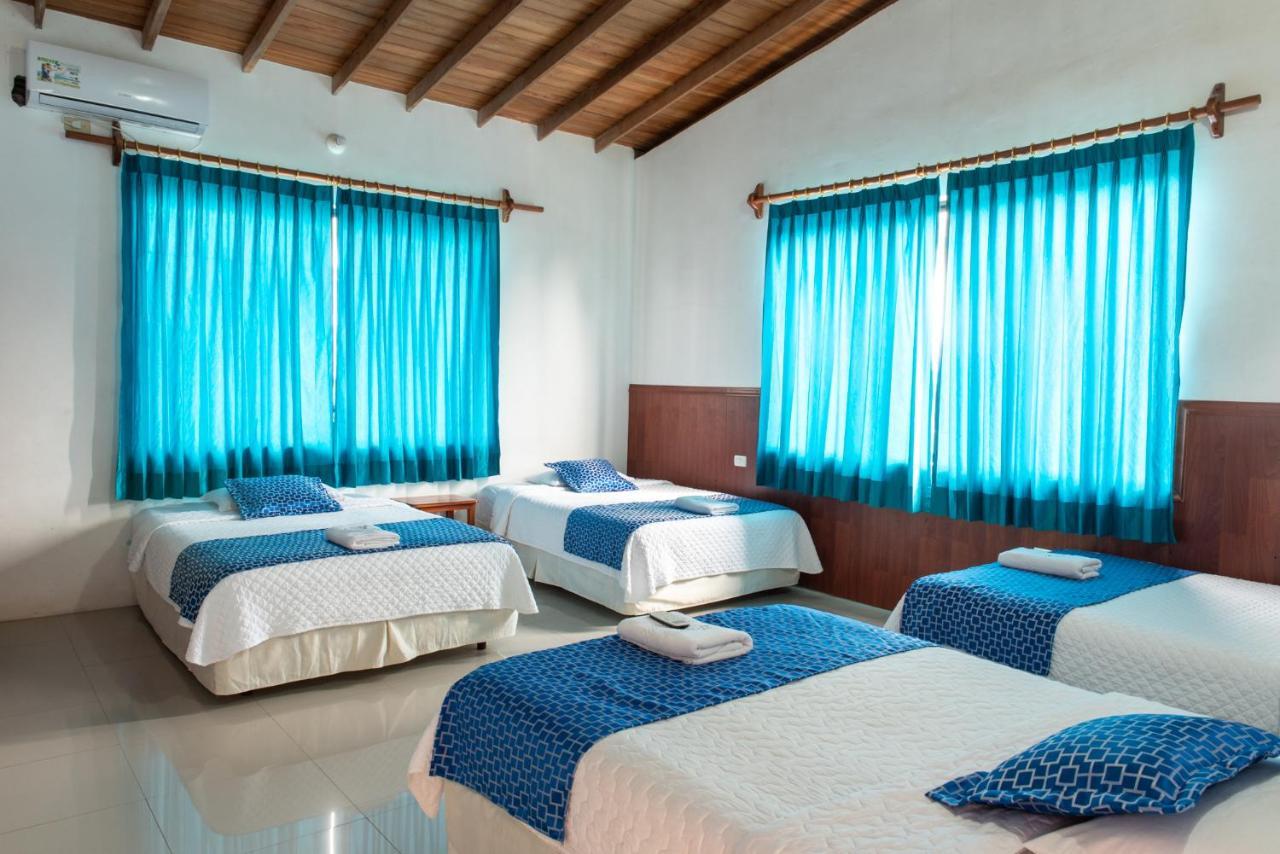 Hostal La Gran Tortuga Puerto Villamil Exteriér fotografie