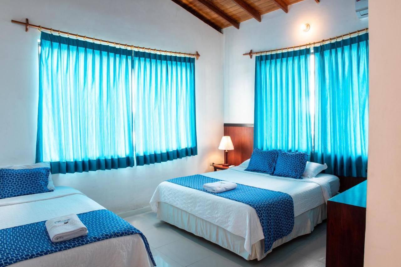 Hostal La Gran Tortuga Puerto Villamil Exteriér fotografie